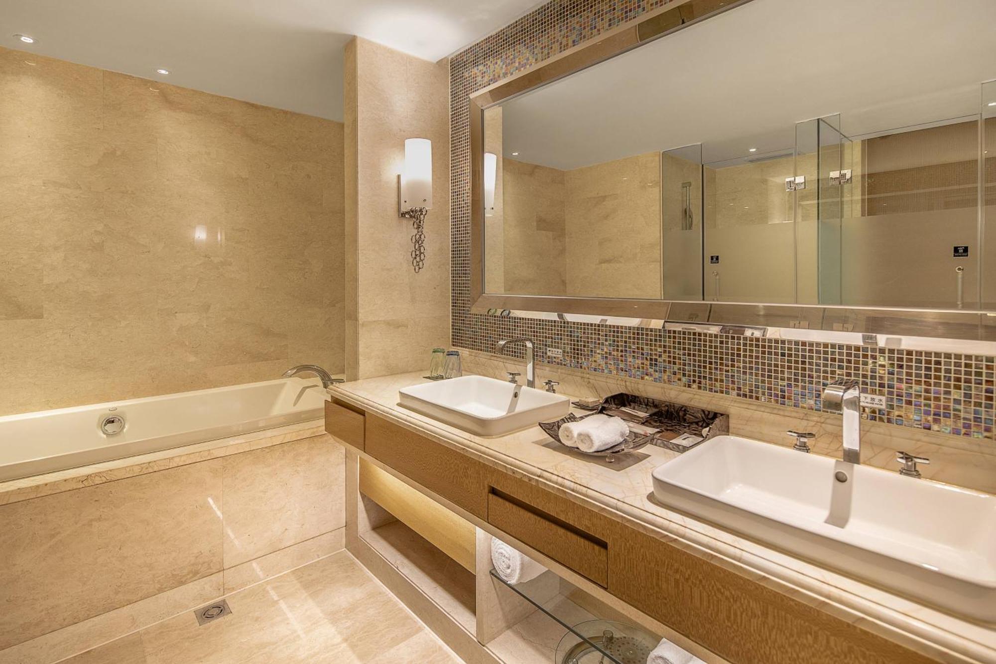 Renaissance Chengdu Hotel Extérieur photo